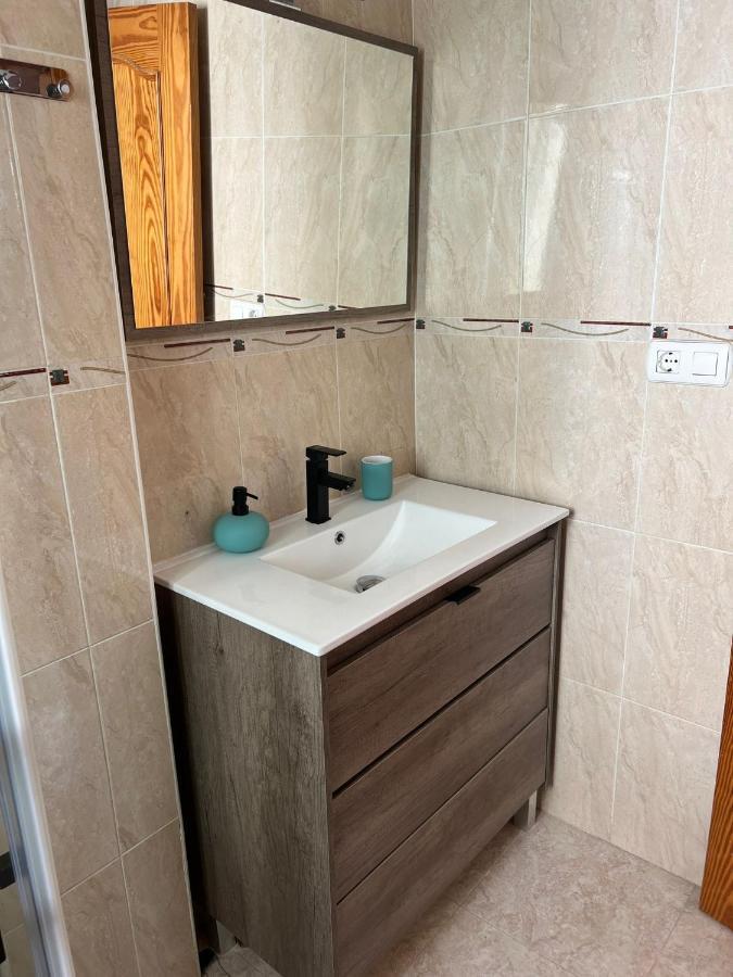 Atico Duplex Con Vista Mar Y Terraza Privada A 200M De La Playa Hasta 6 Personas Apartment Garrucha Luaran gambar