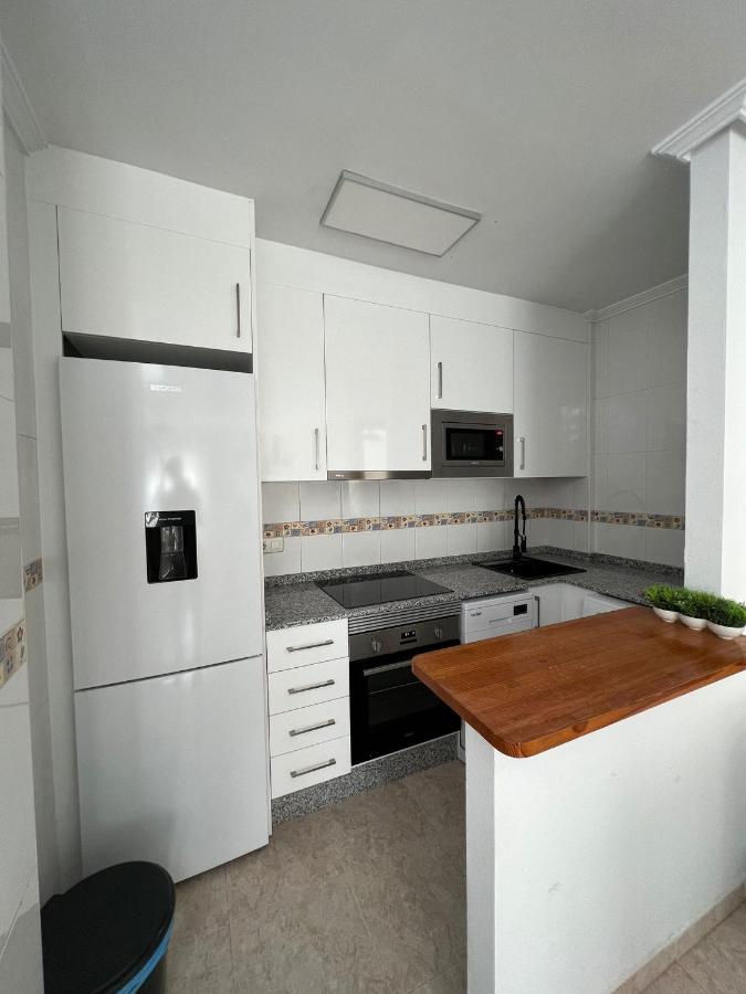 Atico Duplex Con Vista Mar Y Terraza Privada A 200M De La Playa Hasta 6 Personas Apartment Garrucha Luaran gambar